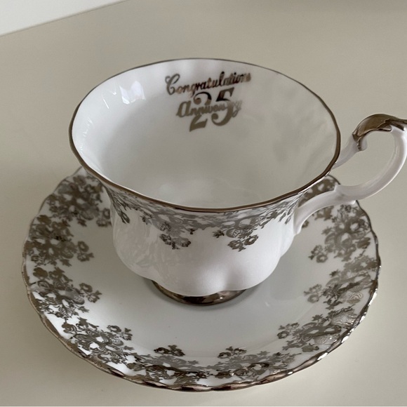 EUC VTG Royal Albert Bone China in Silver and White 25th Anniversary Inside Cup - Picture 3 of 7
